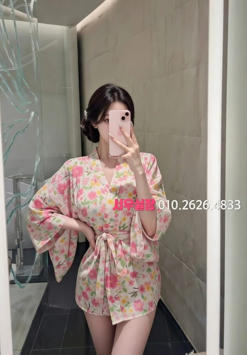 서현 셔츠룸 프리미엄 라인업 32번 프로필