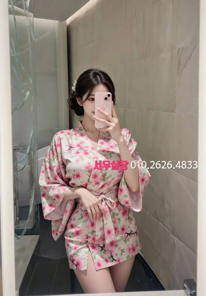 서현 쓰리노 프리미엄 라인업 22번 프로필