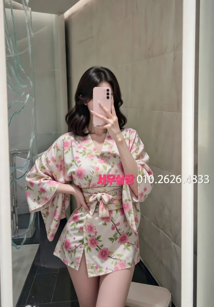 서현 쓰리노 프리미엄 라인업 28번 프로필